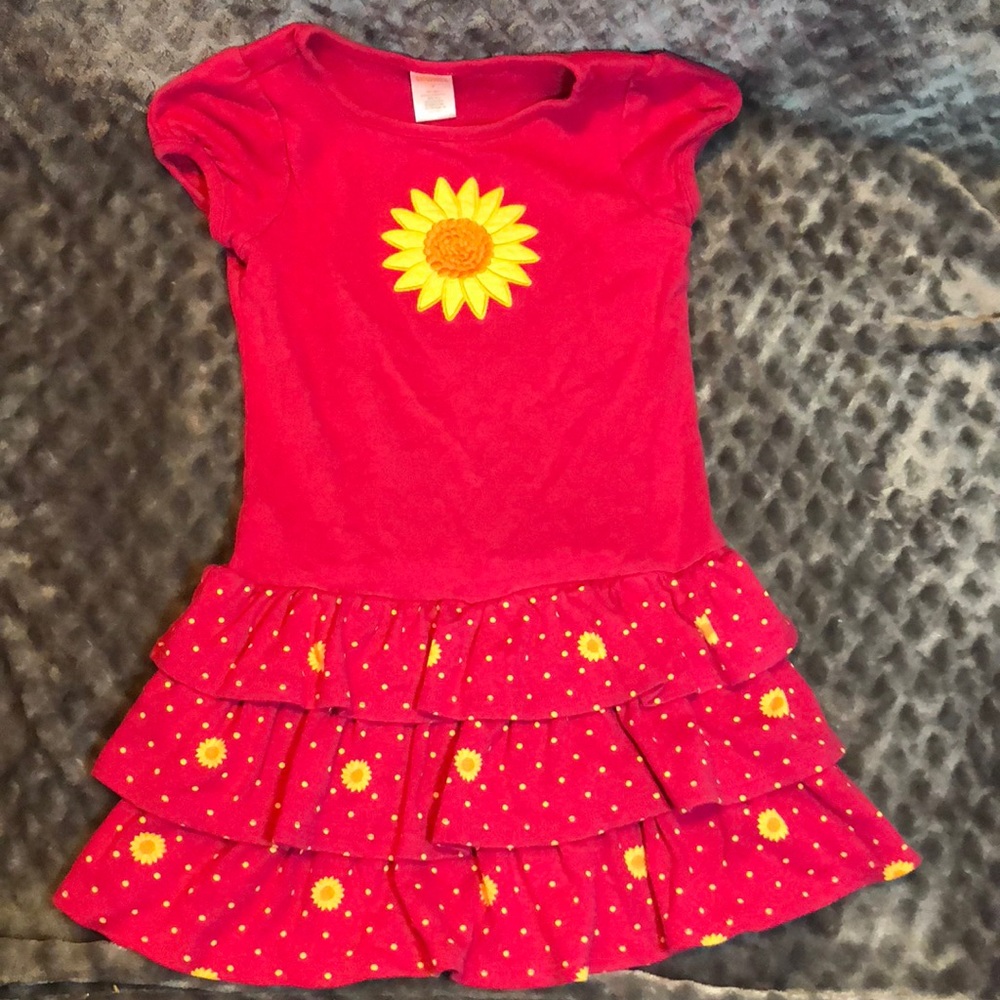 Ruffle bottom dress with sunflower